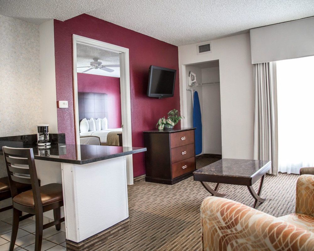 Surestay Plus By Best Western Orlando Lake Buena Vista Exterior photo