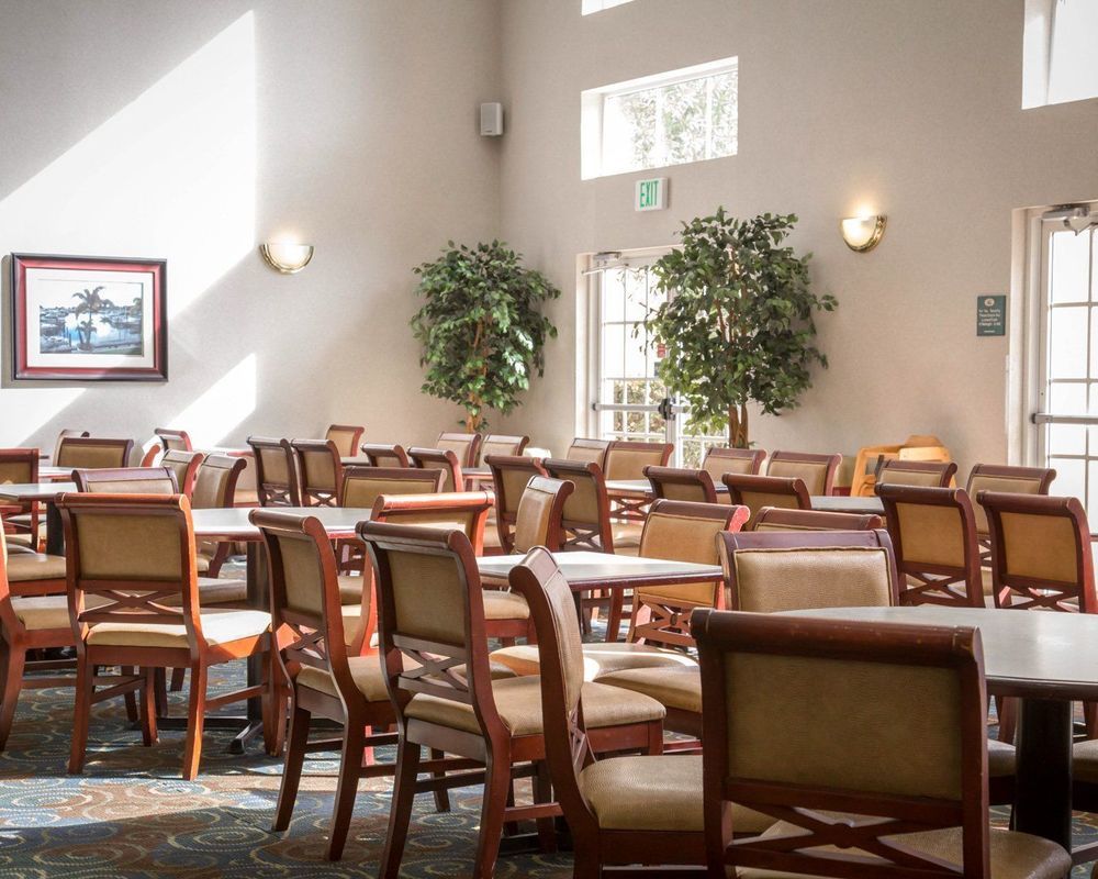 Surestay Plus By Best Western Orlando Lake Buena Vista Exterior photo